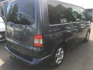 Volkswagen T5 Multivan 4Motion 131 PS KLIMA STANDHEIZUNG 17 ZOLL ALU Bild 4