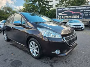 Peugeot 208 1.2 Style 82/Klima/1 Hand/Tüv-Neu