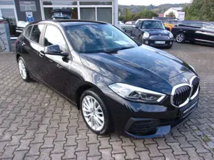 BMW 118 i Automatic "Ledersitze"