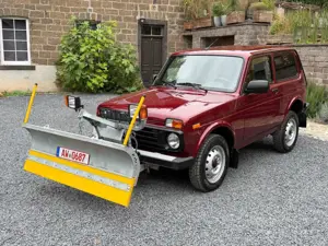 Lada Niva Legend Schneeschild Winterdienst WIE NEU !