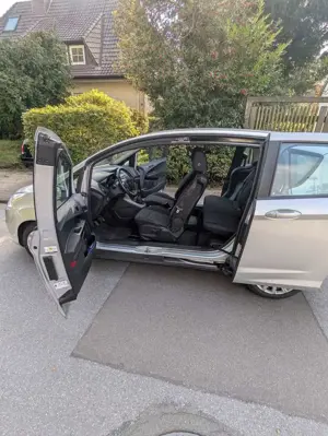 Ford B-Max 1.0 EcoBoost SYNC Edition Bild 3