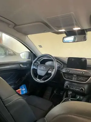 Ford Focus Focus Titanium Turnier 1.5 EcoBoost Bild 5