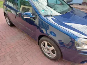 Volkswagen Golf Golf V  5-Türer 1.4 Comfortline Bild 4