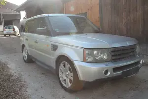 Land Rover Range Rover Sport 4.4 V8 KLIMATR PDC XENON NAVI 4X4 LEDER Bild 3