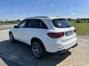 Mercedes-Benz GLC 43 AMG 4M Distr. AHK Night Panorama Garantie Metallic Bild 2