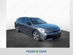 Volkswagen Passat Variant 2.0 TDI DSG R-LINE BLACK HUD ACC LED NAVIPRO