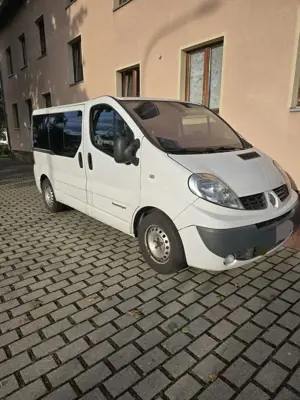 Renault Trafic 2.5 dCi 115 FAP Passenger Combi L2H1
