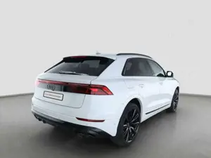 Audi SQ8 TFSI Laser OLED Fw adv Sthzg Massage 162t€ 5J Ga Bild 2