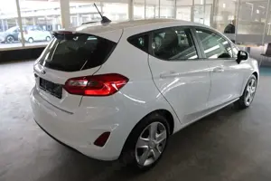 Ford Fiesta 1.5 TDCi Cool  Connect LED NAVI WinterPaket DAB Bild 5