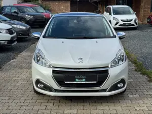 Peugeot 208 Style Navigation, Panorama-Dach