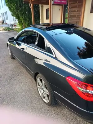 Mercedes-Benz E 350 CGI Coupe BlueEFFICIENCY 7G-TRONIC Avantgarde