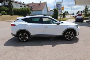 CUPRA Formentor LED Navi AHK ACC SHZ DAB MFL KEY LANE Bild 4