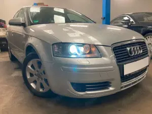 Audi A3 SPORTBACK 1.9 TDI*AMBIENT*XENON*TEMPO*1-HAND