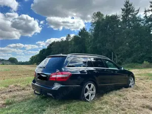 Mercedes-Benz E 350 T CDI Bild 2
