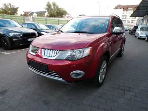 Mitsubishi Outlander 2.4 AUTOMATIK, 7-Sitzer