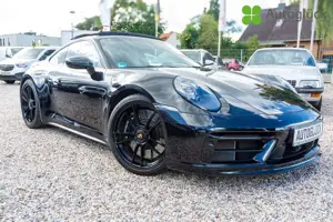 Porsche 911 Carrera 4 GTS *LIFT*SUNROOF*