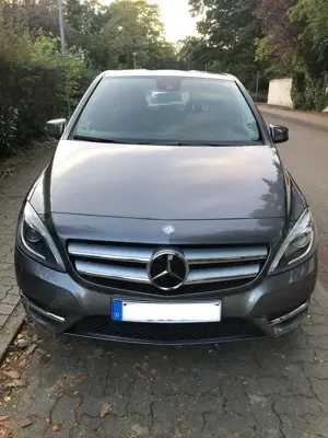 Mercedes-Benz B 200 B 200 (BlueEFFICIENCY) 7G-DCT