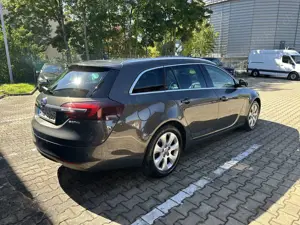 Opel Insignia Facelift 2.0 CDTI / TÜV 05/27 Bild 4