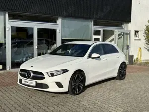 Mercedes-Benz A 180 136PS Automatik LED Klimaauto Sitzheiz PDC
