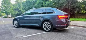 Skoda Superb Superb Combi 2.0 TSI 4x4 DSG L Bild 2