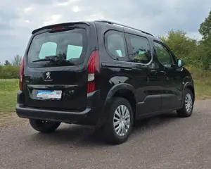 Peugeot Rifter Active L1 Apple Android Temp Scheckheft Bild 4