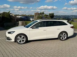 SEAT Leon Sportstourer FR 1.0 TSI LED NAVI AHK