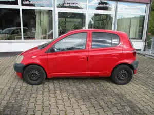 Toyota Yaris Bild 2