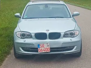 BMW 118 Baureihe 1 Lim. 118i  TEILLEDER NAVI