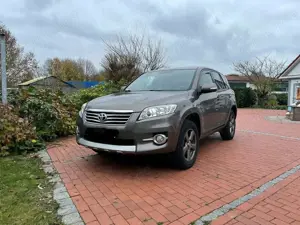Toyota RAV 4 2.2 D-4D 4x4 Automatik Life