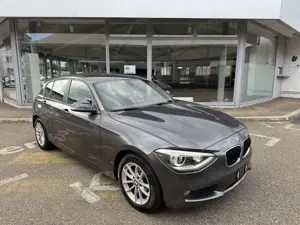 BMW 116 AUTOMATIK XENON NAVI LEDER TEMPOMAT PDC V+H SPORT