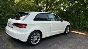 Audi A3 2.0 TDI S tronic Ambition, Zahnriemen NEU Bild 3