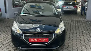 Peugeot 208 Active(TÜV NEUE 07,2027)KLIMA )AUS 3 HAND Bild 2