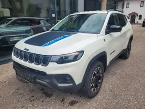 Jeep Compass Trailhawk Plug-In Hybrid 4WD