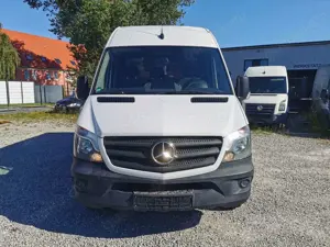 Mercedes-Benz Sprinter II Kasten 214 CDI AHK BT Bild 2