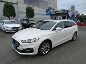 Ford Mondeo 2.0Tdci~Aut.*Titanium*Pano*LED+Navi*4xSHZ