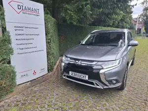Mitsubishi Outlander Outlander Plug-in Hybrid BASIS 2.4 MIVEC 4WD