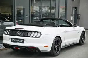 Ford Mustang Cabrio 5.0 Ti-VCT V8 GT Aut. Premium 3* Bild 5