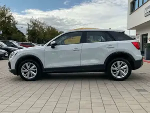 Audi Q2 35 TDI quattro ACC DAB LED Navi RFK ViCo Bild 2