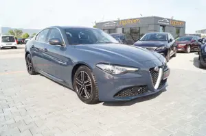 Alfa Romeo Giulia Super Klimaauto PDC Bi-Xen PDC Euro6