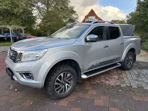 Nissan Navara Tekna Bild 2