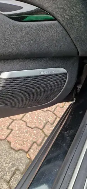 Citroen C5 Tourer HDi 180 Exclusive Vollausstattung Bild 3