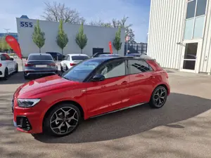 Audi A1 35 TFSI Sportback S tronic 2x S-line BLP 44400€