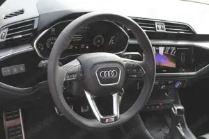 Audi Q3 SUV S line Q3 40 TFSI quattro S tronic Optikp Bild 4