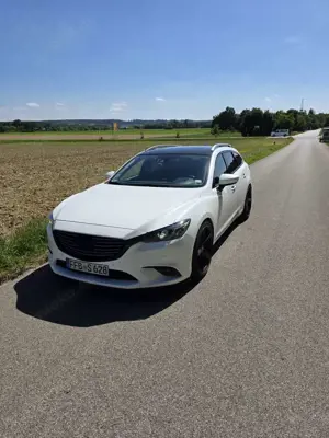 Mazda 6 SKYACTIV-D 175 AWD AHK Panorama 8-Fach Neue TÜV