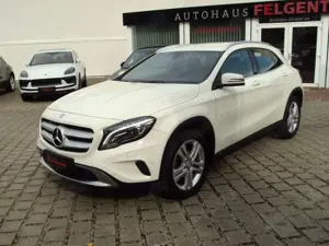 Mercedes-Benz GLA 180