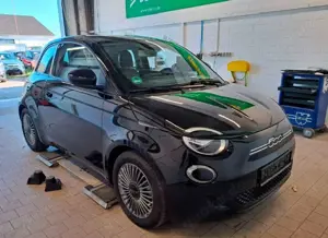 Fiat 500e Icon 118PS 42KWh Navi - Klimaautomatik