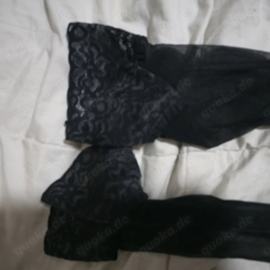 Halterlosestrümpfe getragen