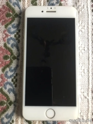 IPhone 7 in weiß mit 128 GB Speicher Bild 2