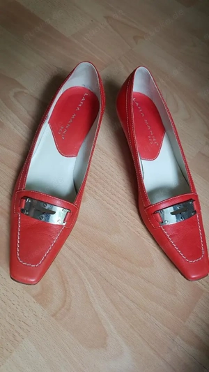orangerote Schuhe Lara Manni Bild 2
