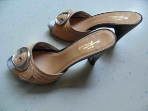 Salamander mules Farbe nude Gr. 36-37